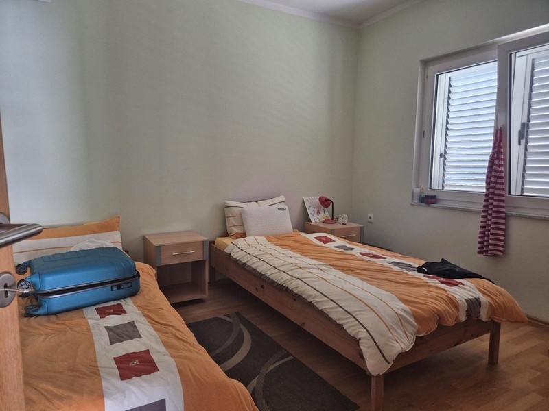 Camera da letto con due letti singoli