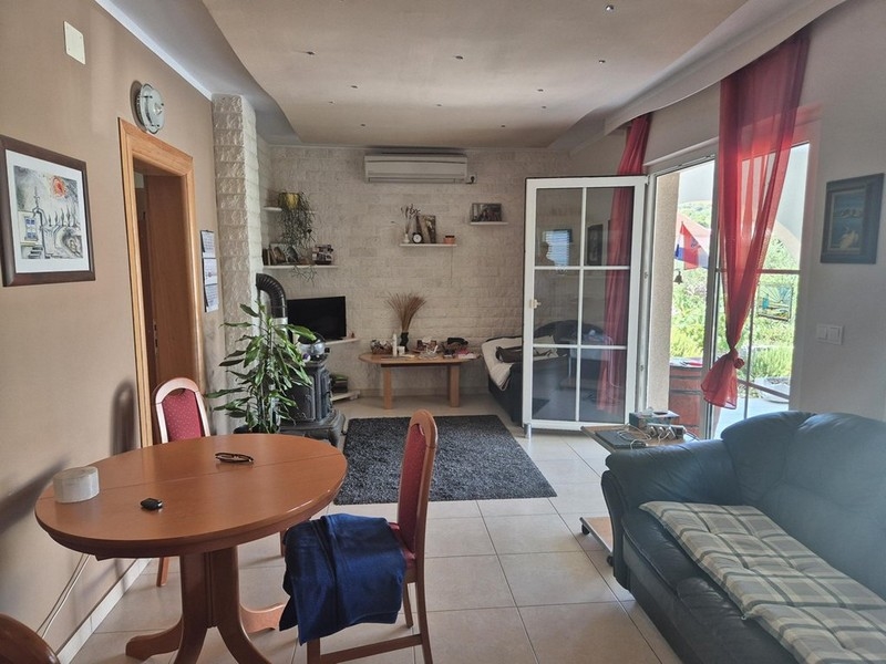 Soggiorno con accesso alla terrazza