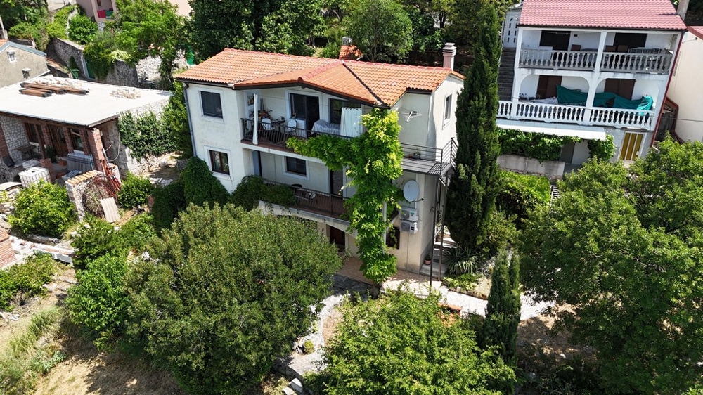Casa su tre piani in vendita in Croazia - Panorama Scouting H3627.