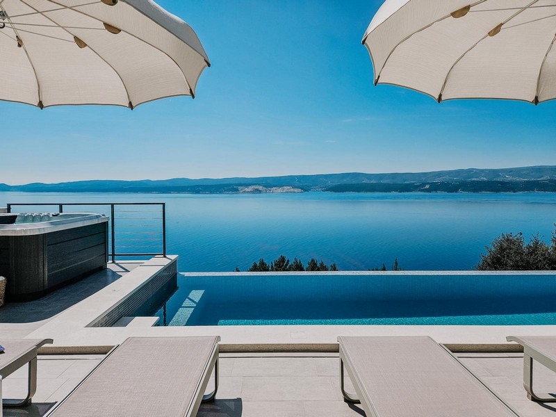 Villa in vendita vicino a Omis in Croazia - immobile H3653.