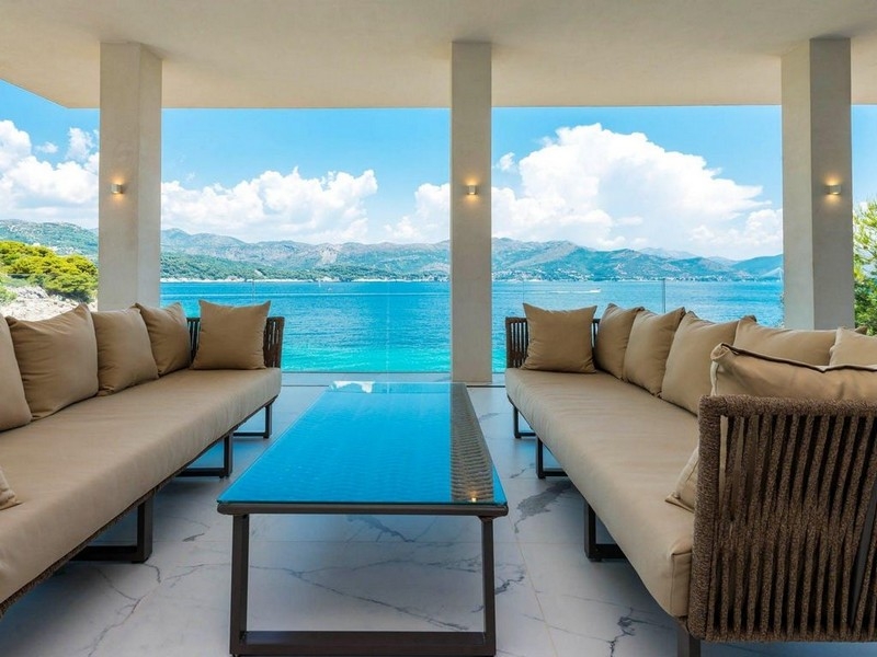 Villa di lusso direttamente sul mare nella zona di Dubrovnik, Croazia - Panorama Scouting.