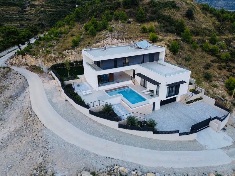 Villa di lusso di nuova costruzione in vendita a Split - Panorama Scouting Croazia.