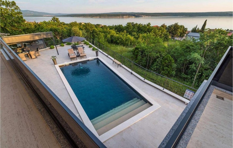 Villa con piscina e vista mare in vendita in Croazia - Panorama Scouting H3683.