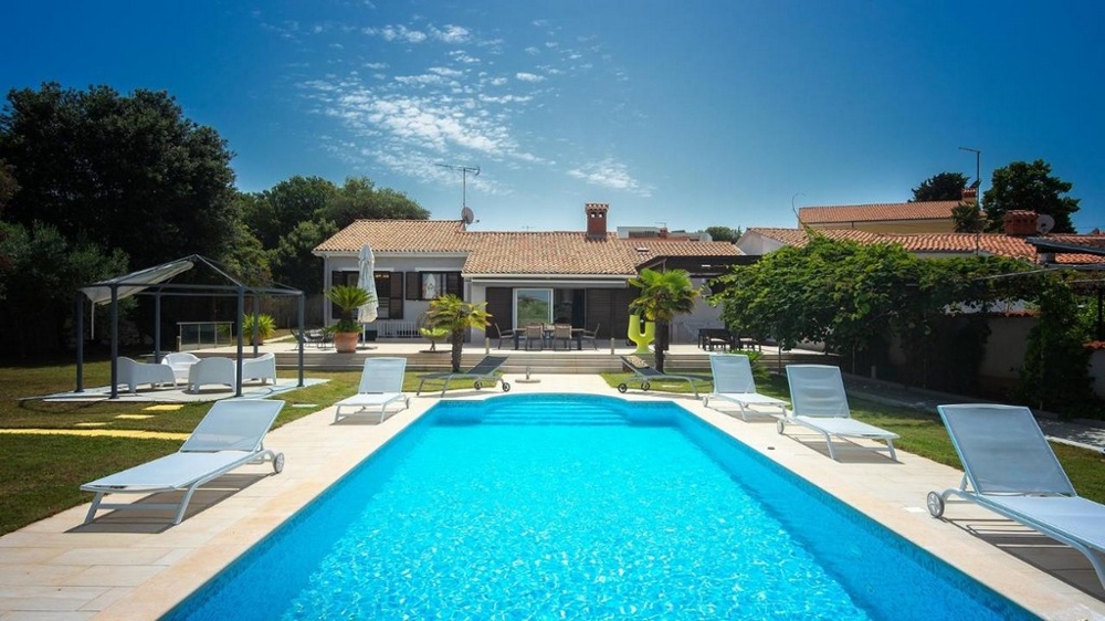 Casa con piscina in vendita in Croazia - Panorama Scouting H3687.
