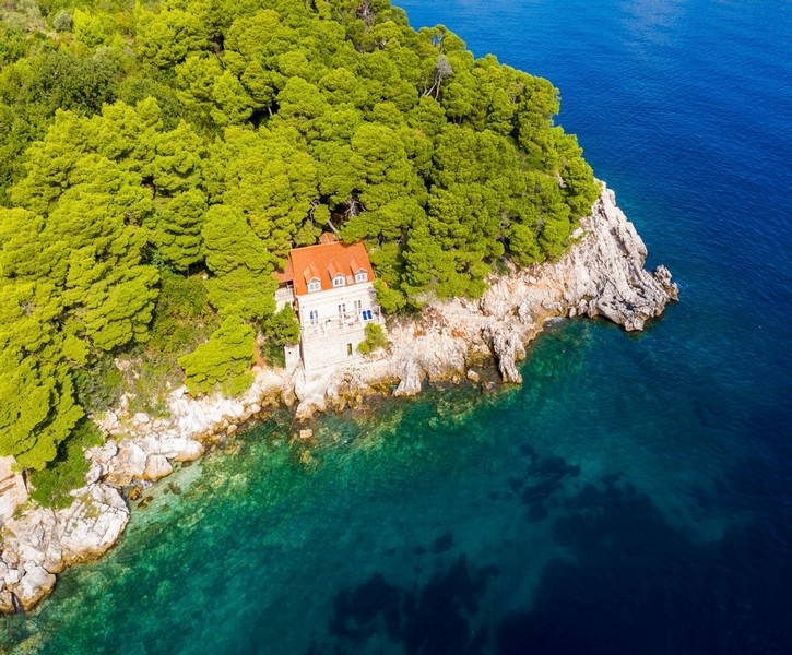 Villa in Croazia direttamente sul mare con pineta - immobile H3695