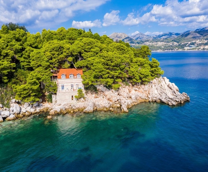 Villa in Dalmazia circondata da bosco e mare