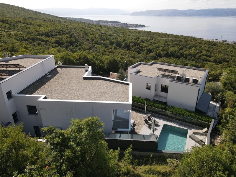 Villa di lusso in vendita in posizione tranquilla a Crikvenica.