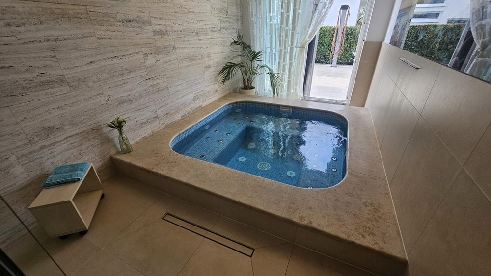 Idromassaggio all'interno villa wellness Croazia