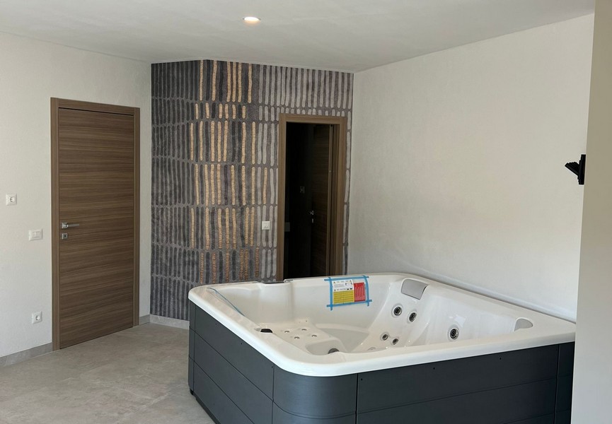 Sauna e idromassaggio.