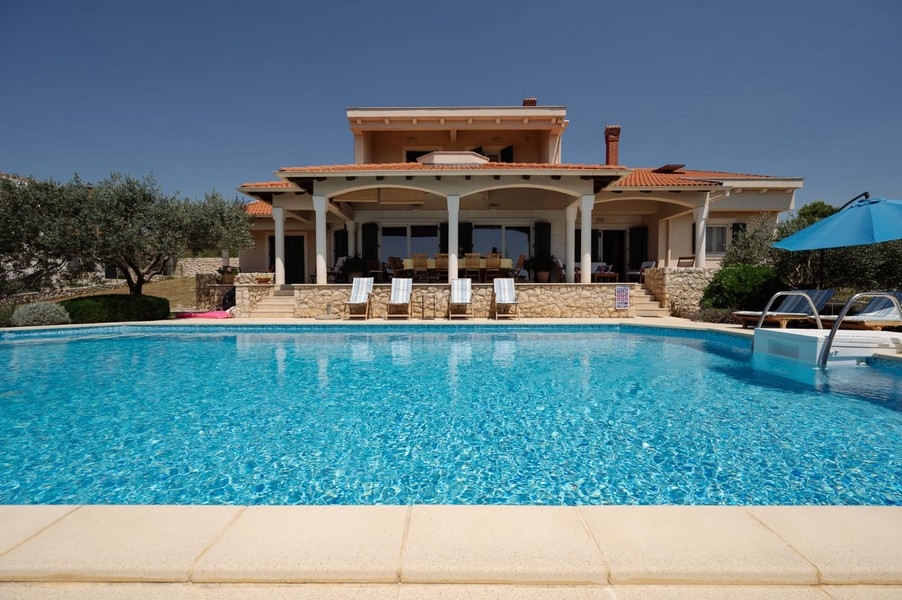 Villa di lusso con piscina in vendita in Croazia - Panorama Scouting H3762.