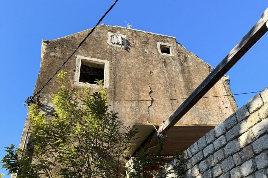 Vista sulla villa da ristrutturare H3767 in Croazia.