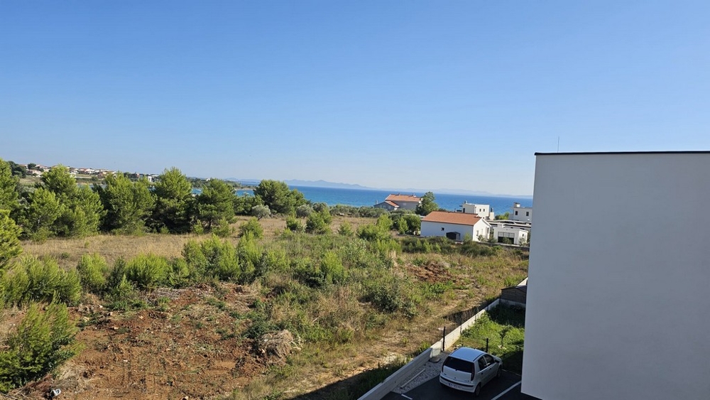Vista mare dal balcone della villa nuova H3778 vicino alla spiaggia di Privlaka.
