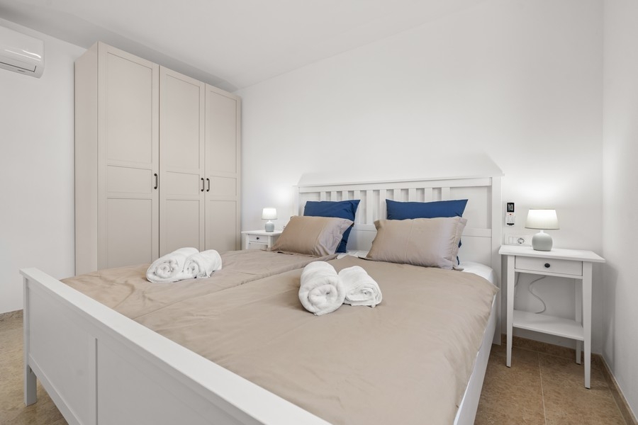 Camera da letto con letto matrimoniale