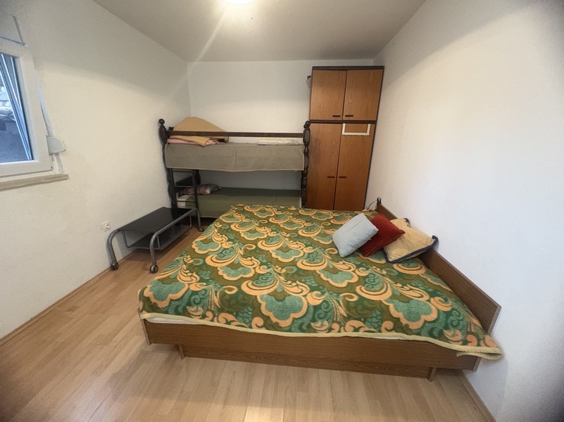 Camera da letto con letto matrimoniale