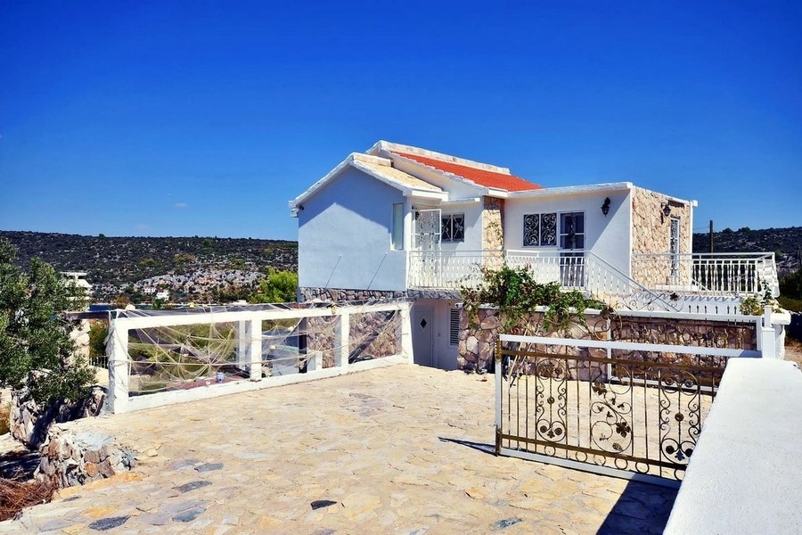 Casa mediterranea in posizione tranquilla con vista mare - immobile H3832.