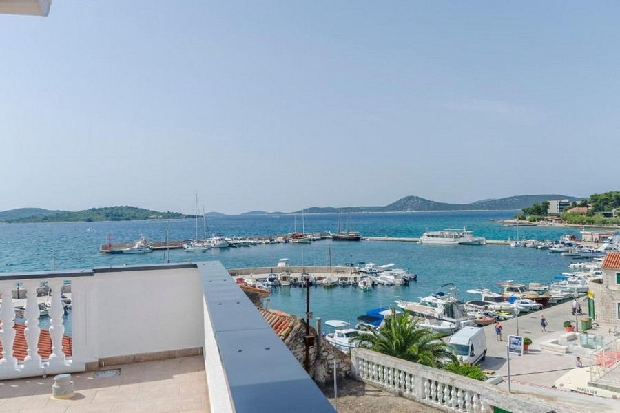 Vista mare dell'immobile H3835 a Vodice, Croazia