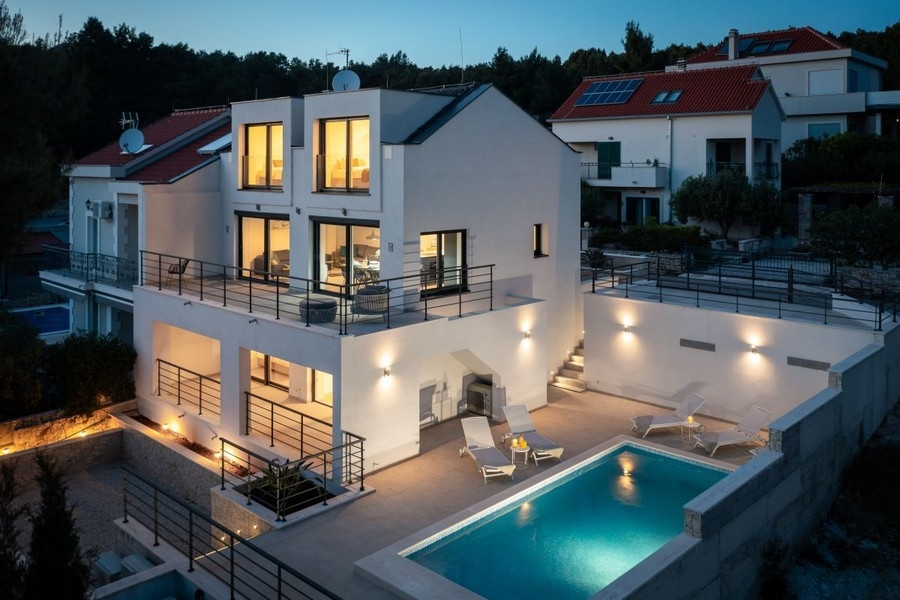 Villa sull'isola di Brac in Croazia in vendita - H3841.