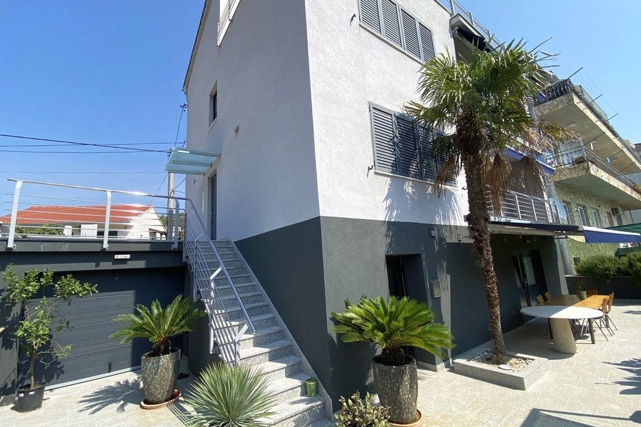 Casa su quattro piani a Marina, Dalmazia.