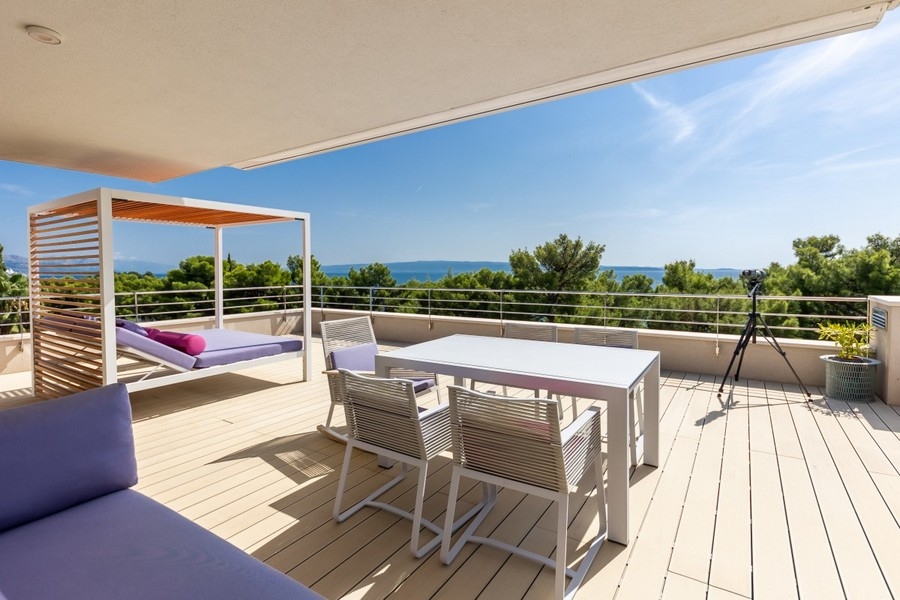 Villa con vista mare in prima fila al mare in vendita a Split, Croazia.