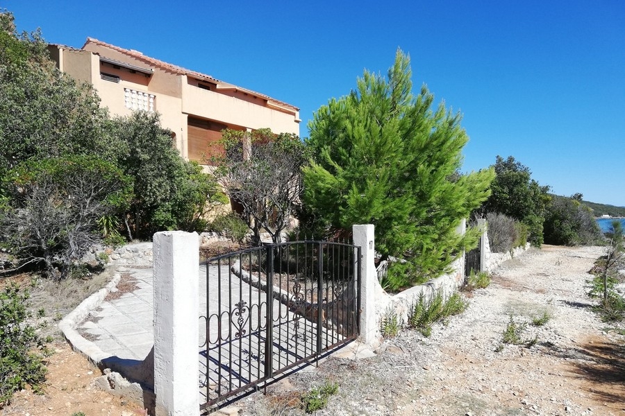 Casa sul mare su un'isola dell'arcipelago di Zadar