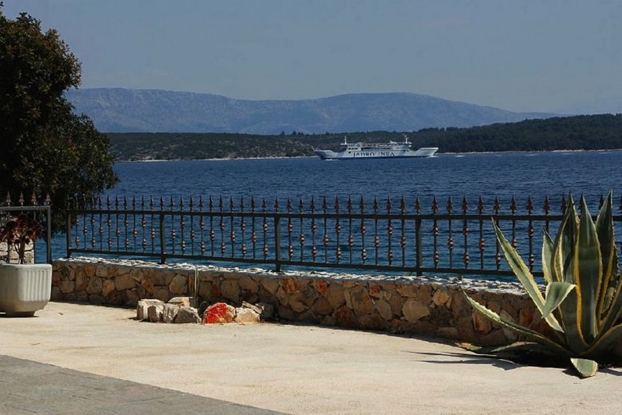Terrazza con vista su mare e costa