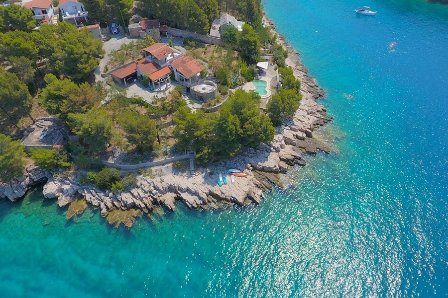Immobile direttamente sul mare sull'isola di Brac - H3929.