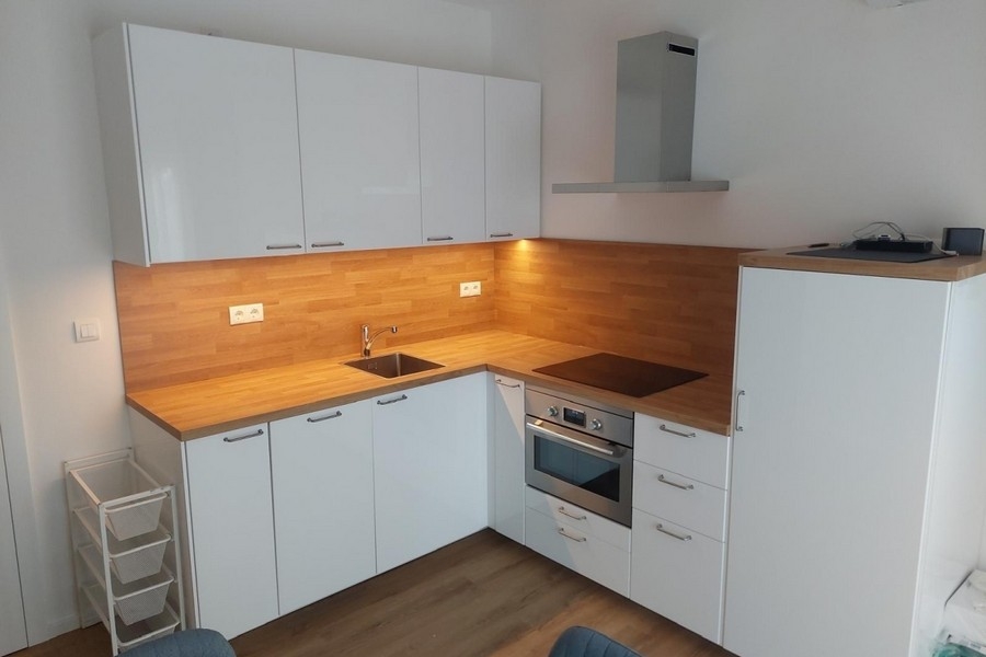 Cucina moderna su misura chiara