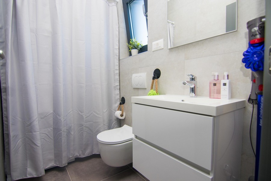 Bagno con dotazioni moderne