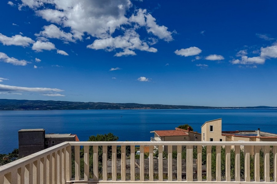 Terrazza con vista libera sul mare