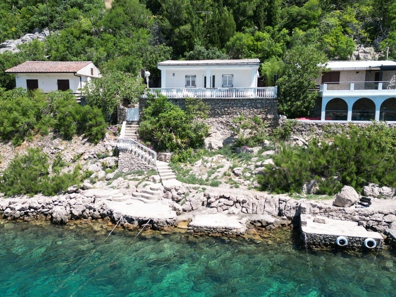 Casa in prima fila sul mare in Croazia