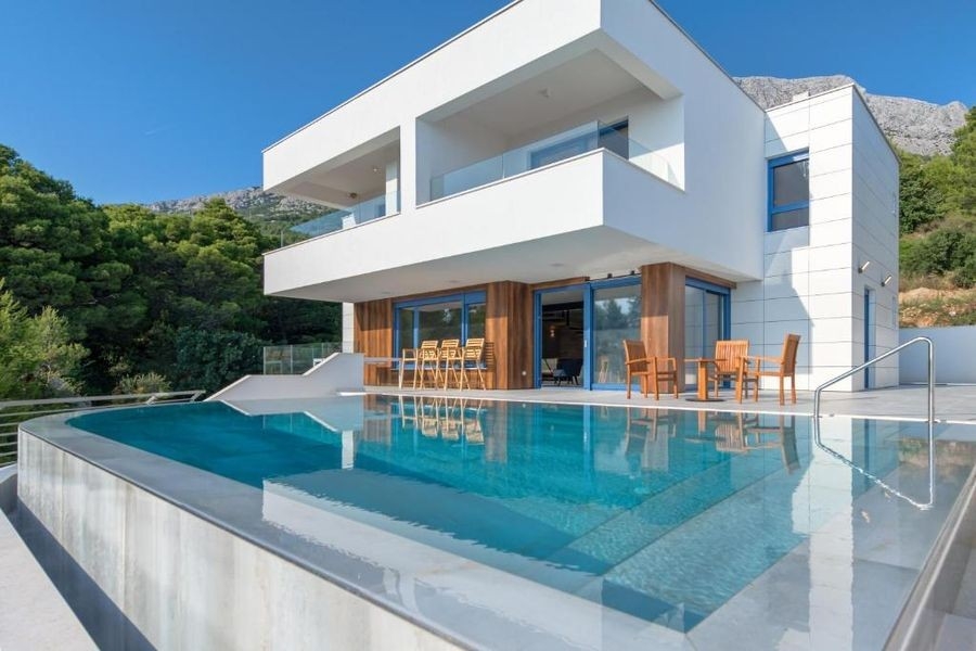 Villa di nuova costruzione con infinity pool vicino a Makarska