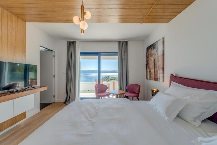 Camera da letto con vista mare in Croazia