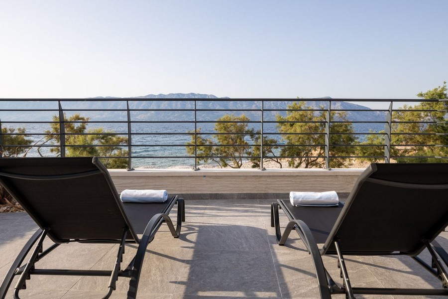 Solarium con vista panoramica sul mare in Croazia