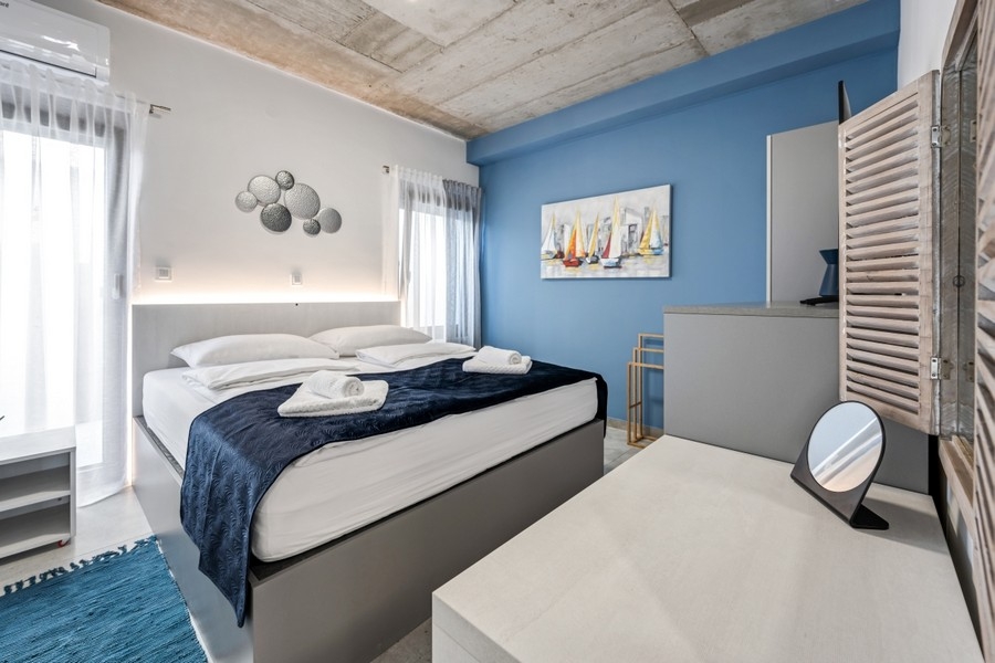 Camera da letto con letto matrimoniale