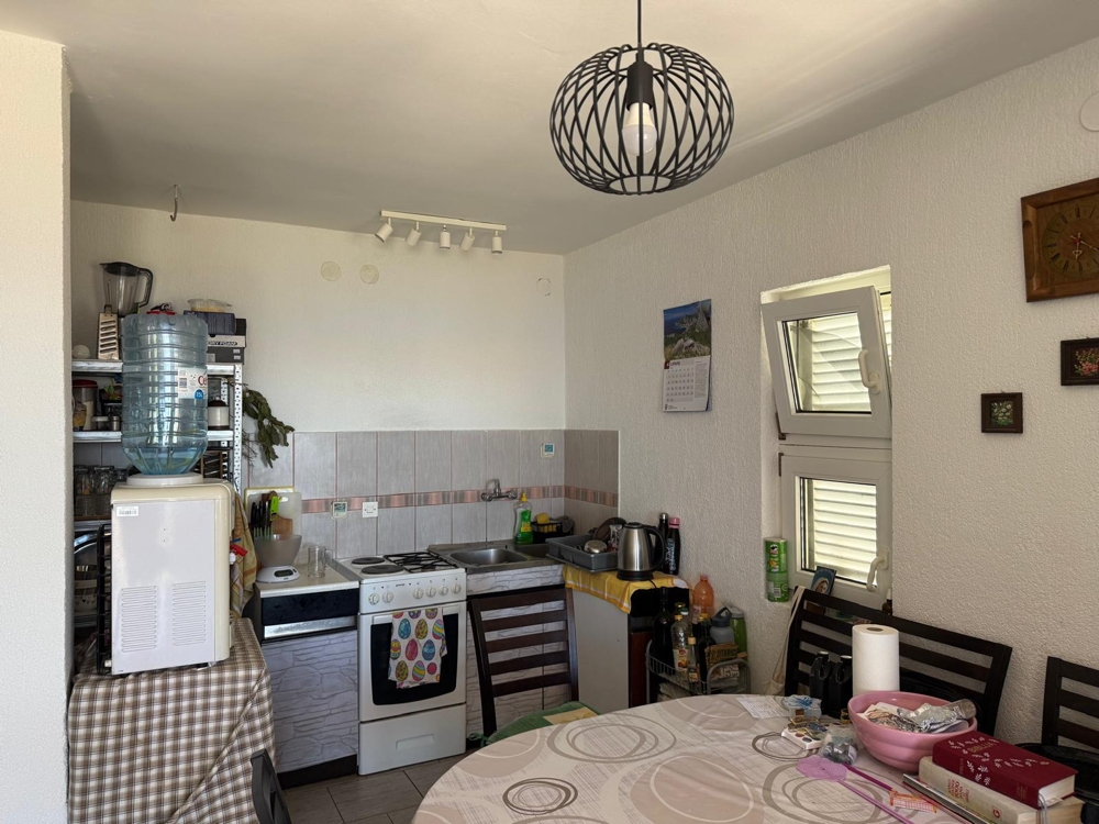 Cucina con zona pranzo