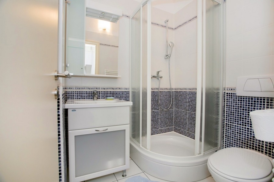 Bagno con doccia
