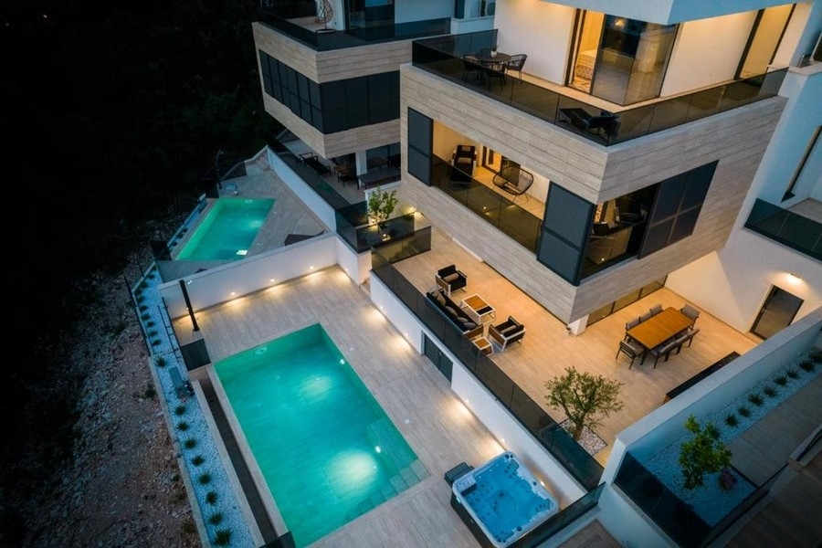 Zona piscina vista dall'alto