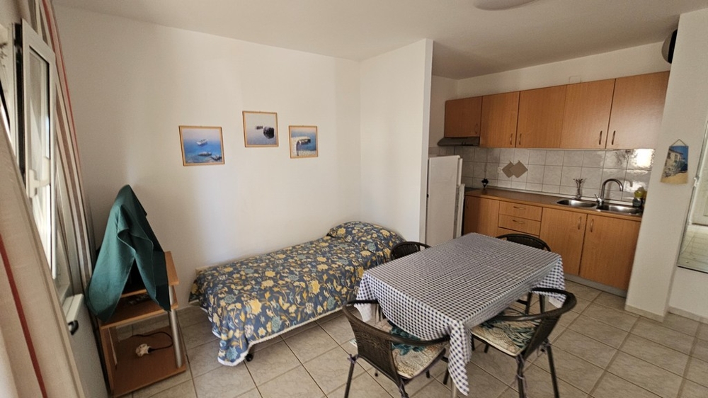 Zona giorno con cucina aperta