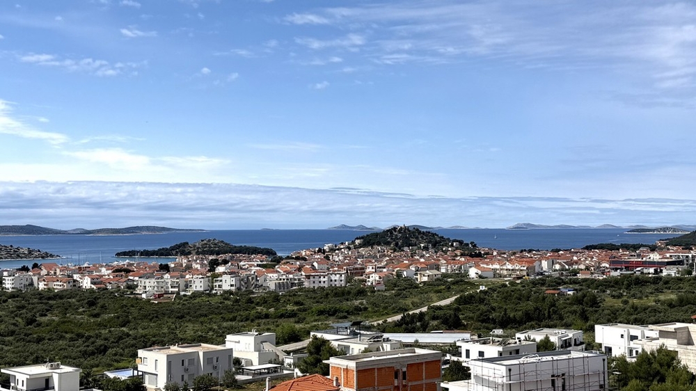 Vista su Vodice e sulle isole antistanti