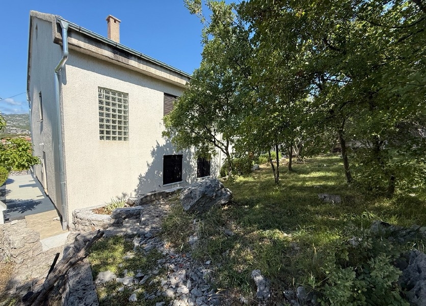 Casa con giardino a Klenovica, Quarnaro, H4091