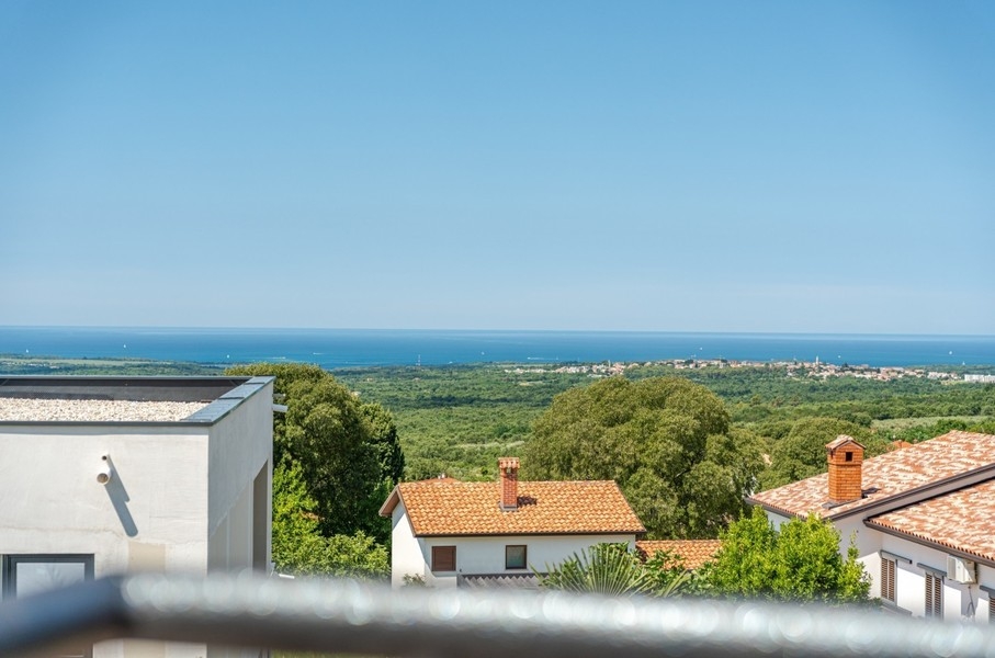Vista dalla villa sul paesaggio e sul mare vicino a Porec