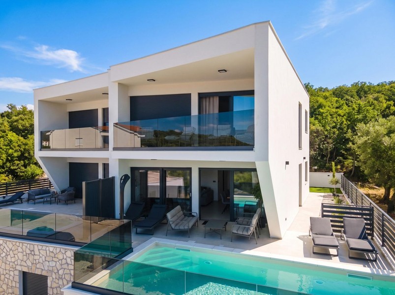 Casa in vendita in Croazia - casa bifamiliare con piscina a Jadranovo