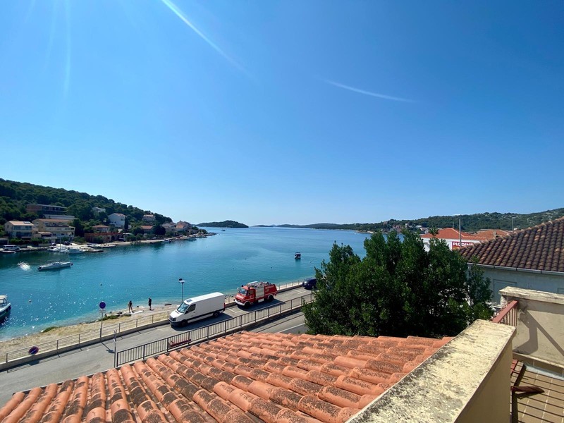 Immobile in vendita in Croazia - vista mare sulla baia di Tisno