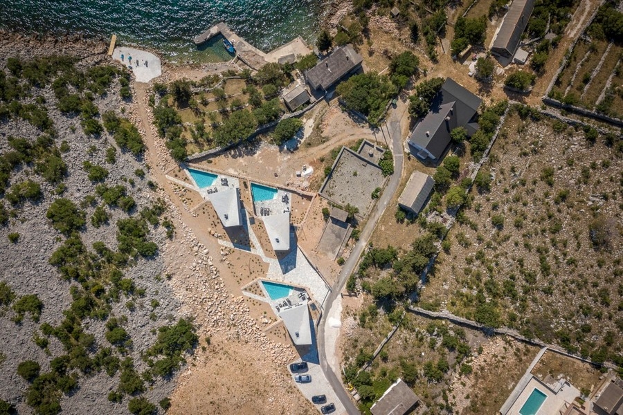 Veduta aerea delle tre ville dall'alto