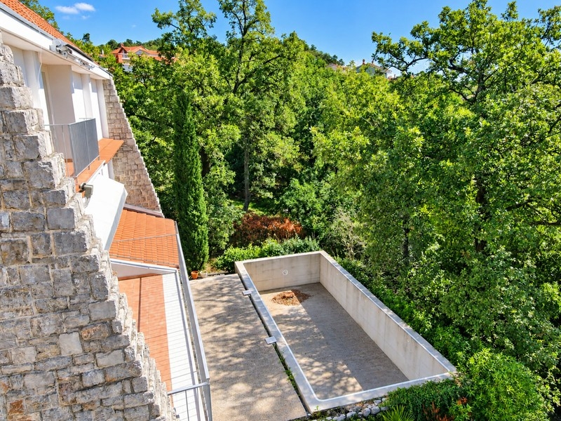 Casa con vista mare e grande giardino a Matulji vicino a Opatija