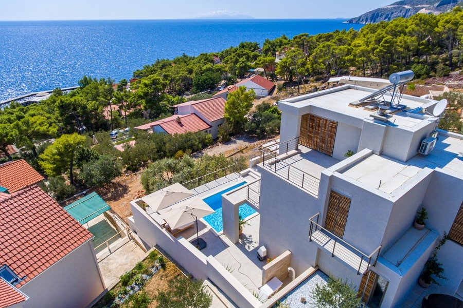 Villa di nuova costruzione con piscina e vista mare a Sveta Nedjelja, isola di Hvar