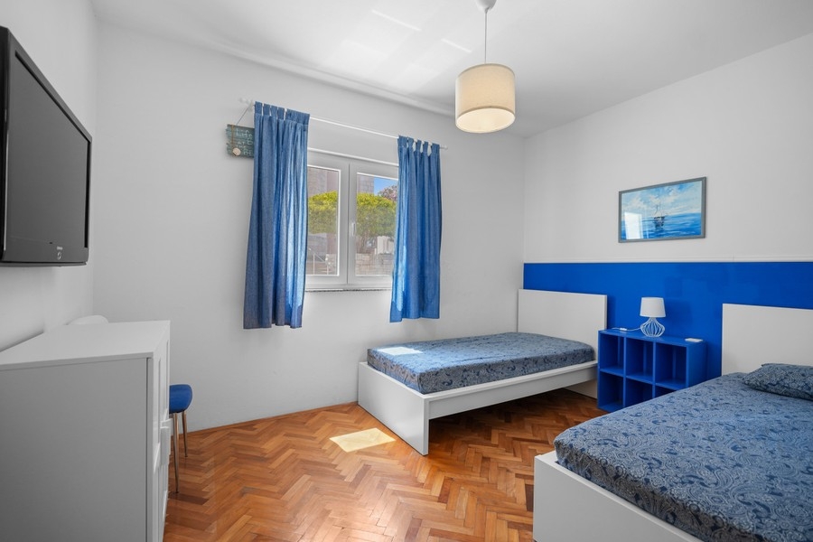 Camera da letto con due letti