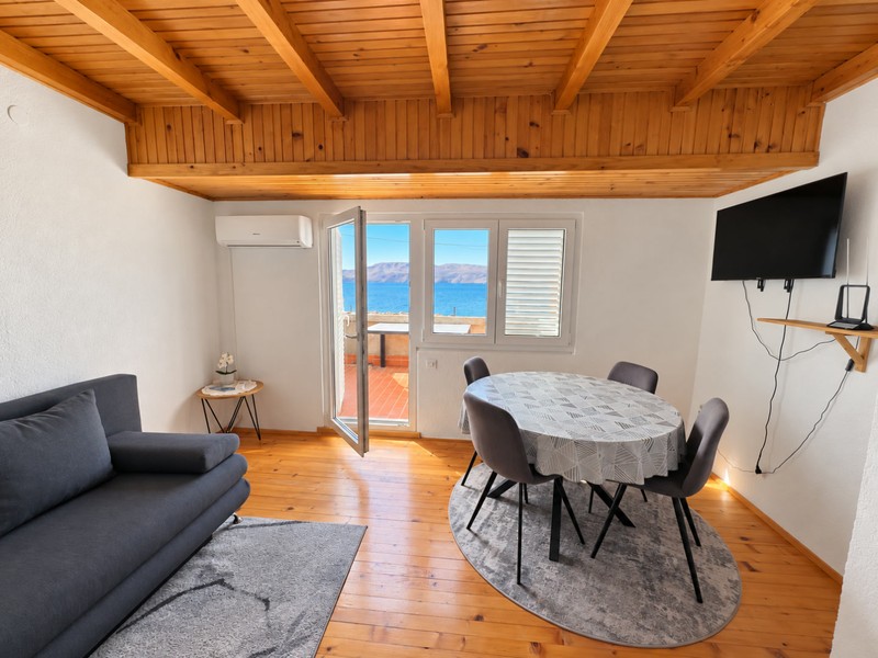 Soggiorno con accesso alla terrazza