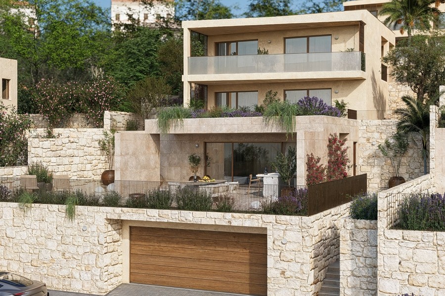 Villa su quattro livelli con garage doppio