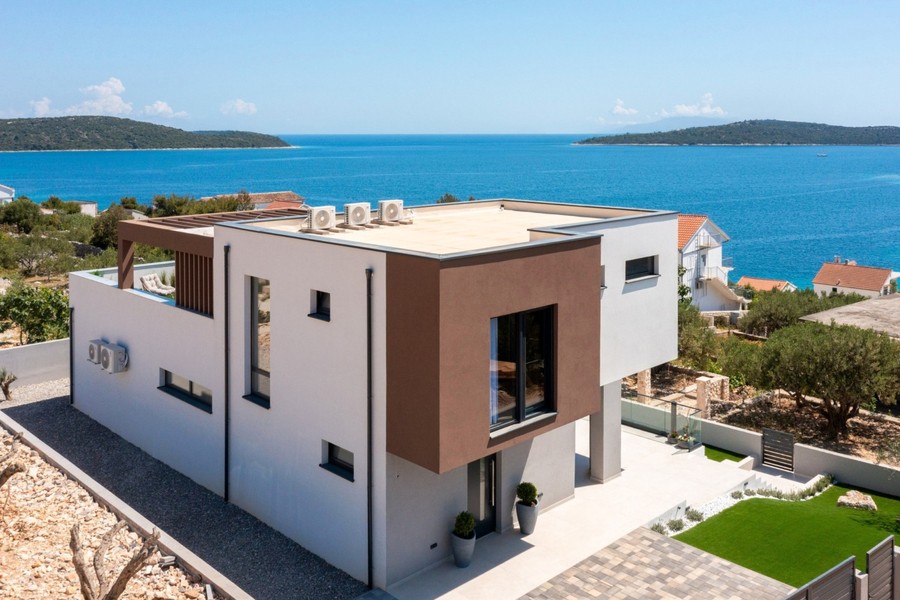 Villa con vista mare a Rogoznica